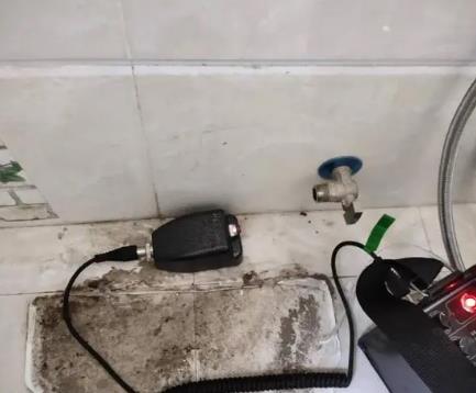 安义屋顶漏水维修公司分享下卫生间漏水的危害及解决方法